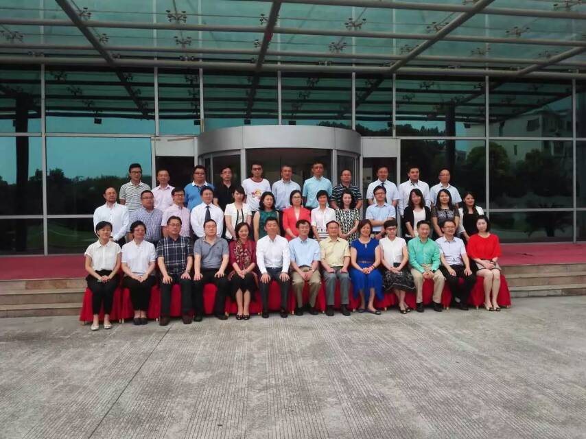 2015年上海市医务青年管理论坛成功举办